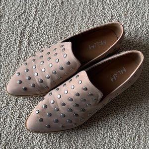 Blush pink studded shoes